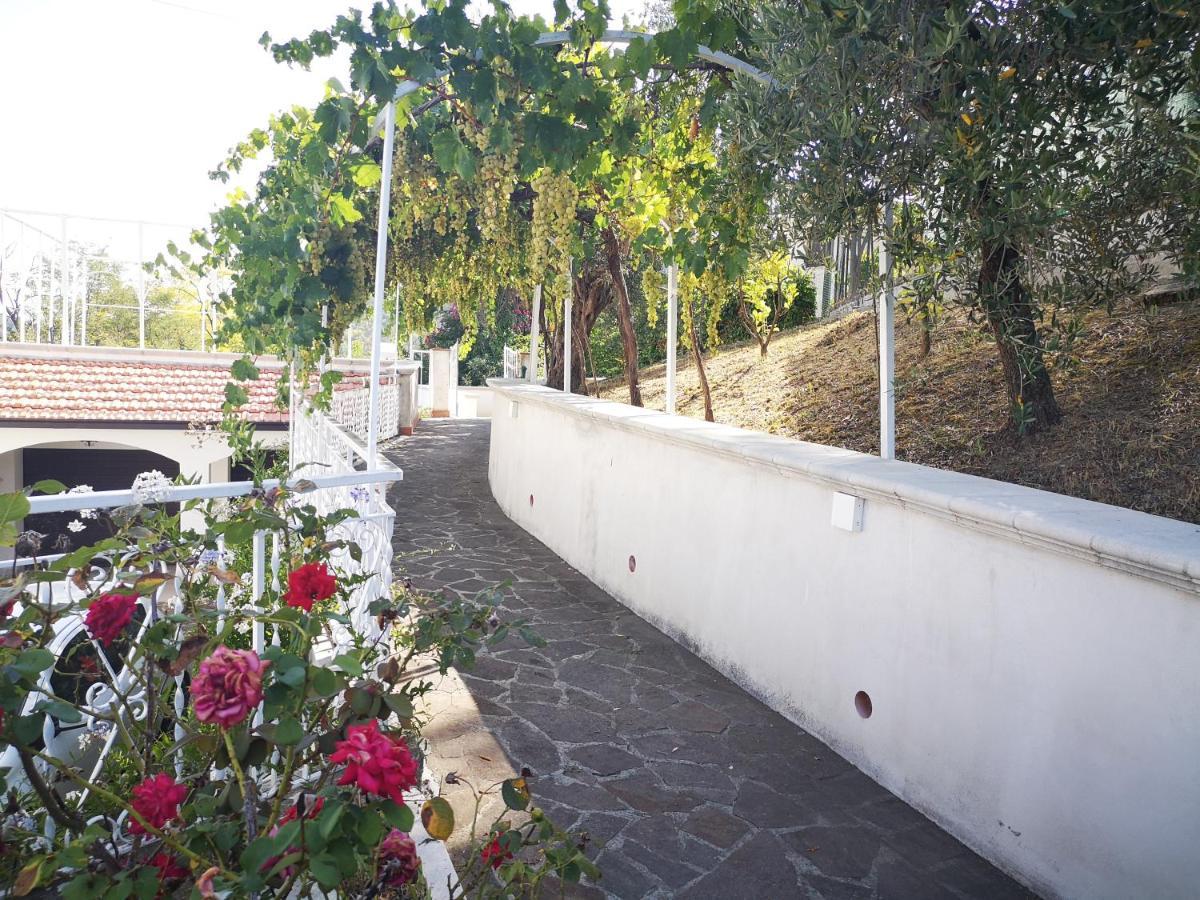 سان جيوفانّي تْيَتينو Villa Margherita المظهر الخارجي الصورة